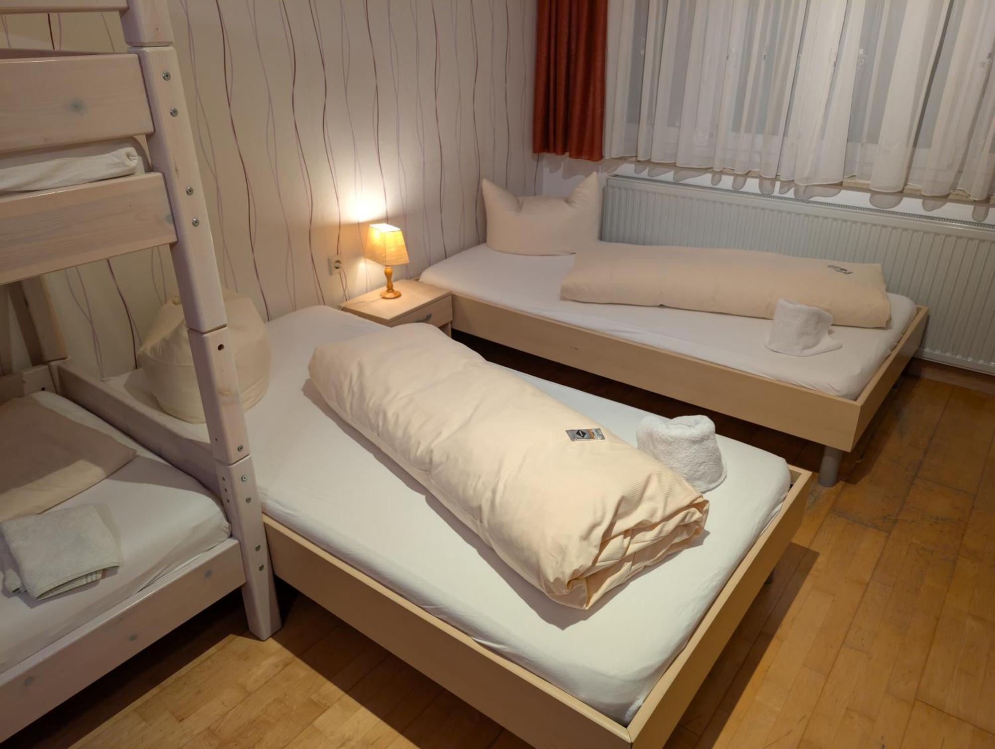 Hotel-Gasthof Zur Rose Weissenhorn Quarto foto